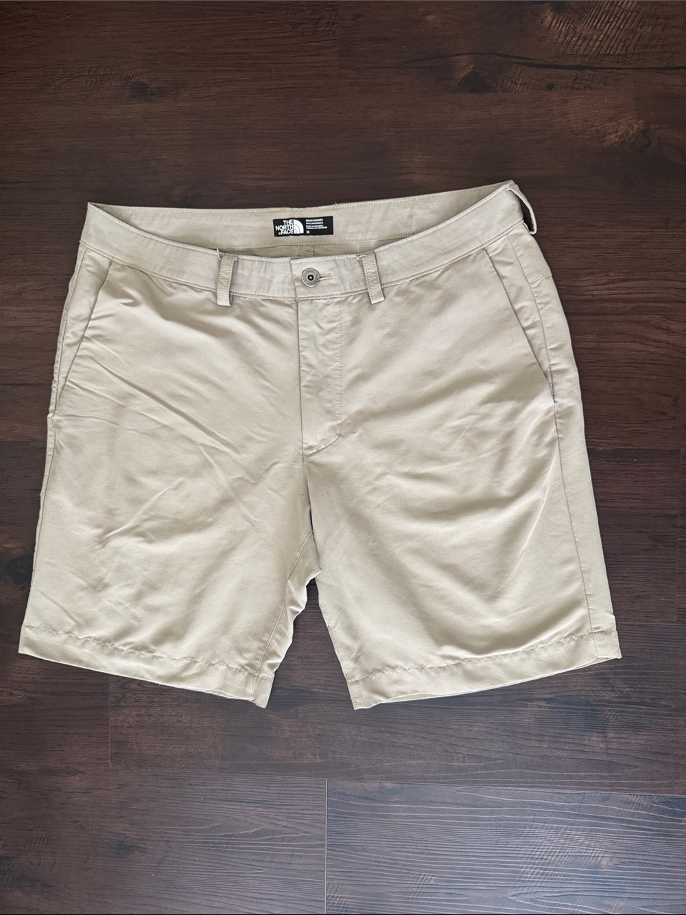 The North Face Mens Khaki Shorts Nylon Size 36 9" Inseam Flat Front Outdoors